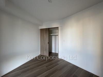 Bedroom ※Photo of the same layout on 9 floor. Decoration and fixture may differ.