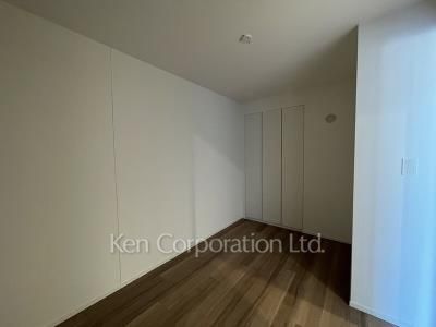 Bedroom ※Photo of the same layout on 9 floor. Decoration and fixture may differ.