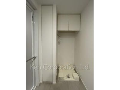 Powder Room ※Photo of the same layout on 9 floor. Decoration and fixture may differ.