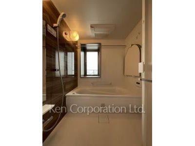 Bath ※Photo of the same layout on 26 floor. Decoration and fixture may differ.