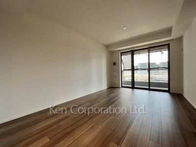 Living-Dining ※Photo of the same layout on 6 floor. Decoration and fixture may differ.