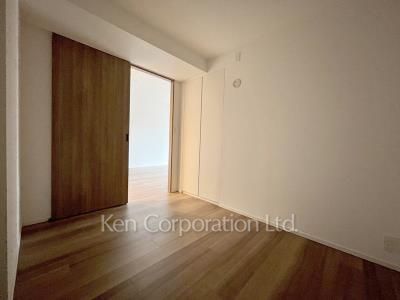 Bedroom ※Photo of the same layout on 6 floor. Decoration and fixture may differ.