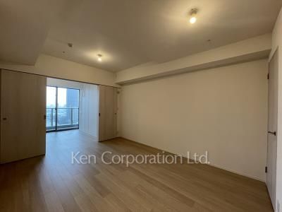 Living-Dining ※Photo of the same layout on 26 floor. Decoration and fixture may differ.