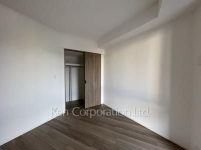 Bedroom ※Photo of the same layout on 9 floor. Decoration and fixture may differ.