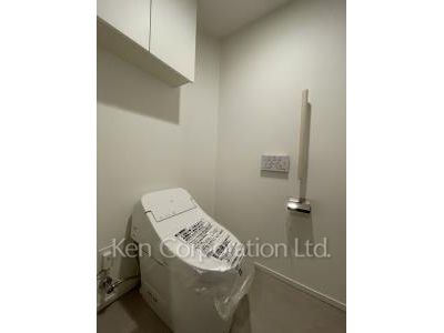 Lavatory ※Photo of the same layout on 9 floor. Decoration and fixture may differ.