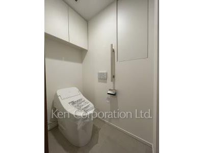 Lavatory ※Photo of the same layout on 12 floor. Decoration and fixture may differ.