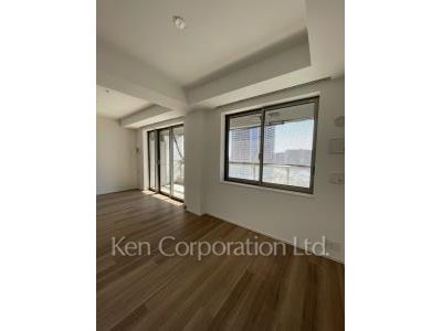 Living-Dining ※Photo of the same layout on 12 floor. Decoration and fixture may differ.