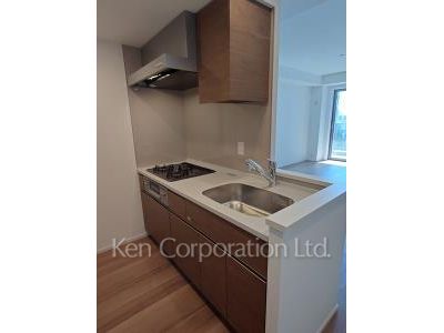 Kitchen ※Photo of the same layout on 13 floor. Decoration and fixture may differ.