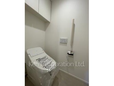 Lavatory ※Photo of the same layout on 9 floor. Decoration and fixture may differ.