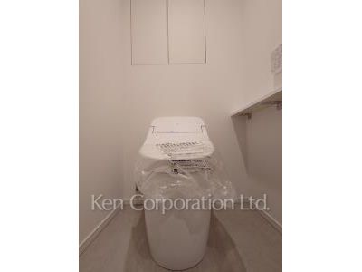Lavatory ※Photo of the same layout on 11 floor. Decoration and fixture may differ.