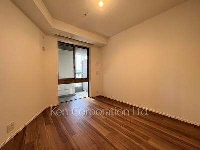 Bedroom ※Photo of the same layout on 4 floor. Decoration and fixture may differ.