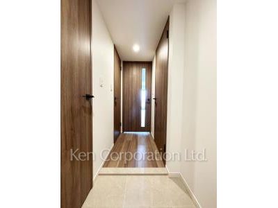 Entrance ※Photo of the same layout on 48 floor. Decoration and fixture may differ.