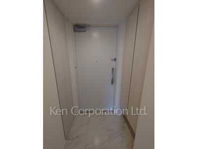 Entrance ※Photo of the same layout on 3 floor. Decoration and fixture may differ.
