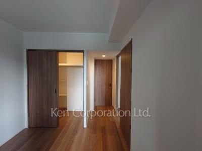 Bedroom ※Photo of the same layout on 3 floor. Decoration and fixture may differ.