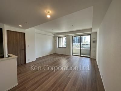 Living-Dining ※Photo of the same layout on 4 floor. Decoration and fixture may differ.