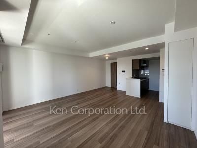 Living-Dining ※Photo of the same layout on 4 floor. Decoration and fixture may differ.