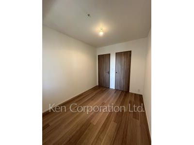 Bedroom ※Photo of the same layout on 4 floor. Decoration and fixture may differ.