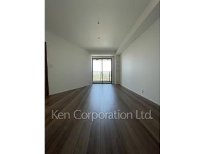 Living-Dining ※Photo of the same layout on 44 floor. Decoration and fixture may differ.