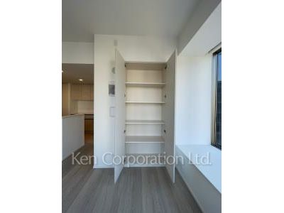 Closet ※Photo of the same layout on 3 floor. Decoration and fixture may differ.