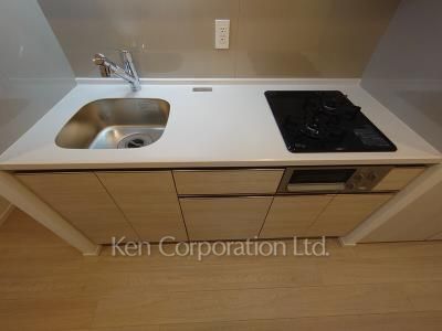 Kitchen ※Photo of the same layout on 3 floor. Decoration and fixture may differ.