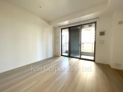 Living-Dining ※Photo of the same layout on 4 floor. Decoration and fixture may differ.