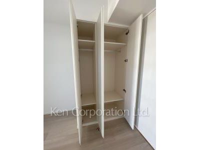 Closet ※Photo of the same layout on 4 floor. Decoration and fixture may differ.