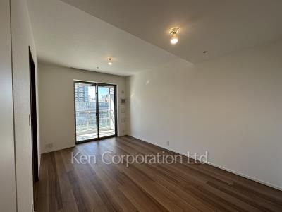Living-Dining ※Photo of the same layout on 4 floor. Decoration and fixture may differ.