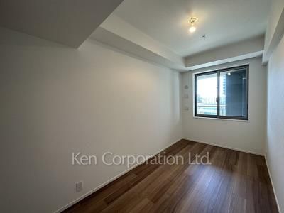 Bedroom ※Photo of the same layout on 4 floor. Decoration and fixture may differ.