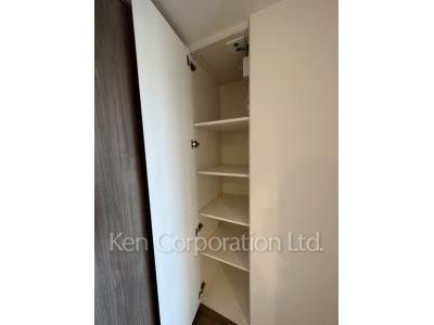 Closet ※Photo of the same layout on 4 floor. Decoration and fixture may differ.