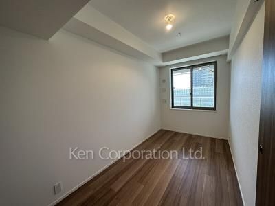Bedroom ※Photo of the same layout on 4 floor. Decoration and fixture may differ.