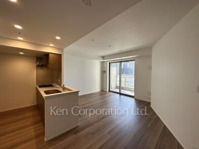 Living-Dining ※Photo of the same layout on 4 floor. Decoration and fixture may differ.