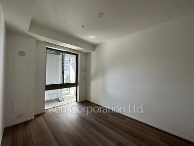 Bedroom ※Photo of the same layout on 4 floor. Decoration and fixture may differ.