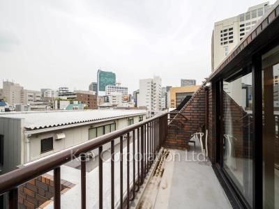 Roof Balcony
