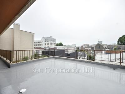 Roof Balcony