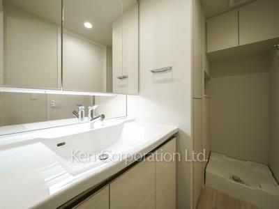 Lavatory