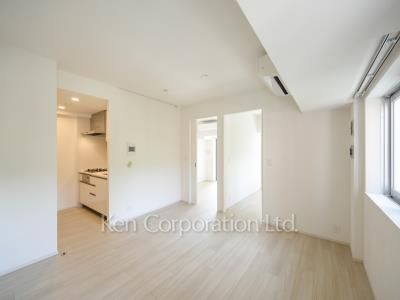 Living-Dining ※Photo of the same layout on 3 floor. Decoration and fixture may differ.
