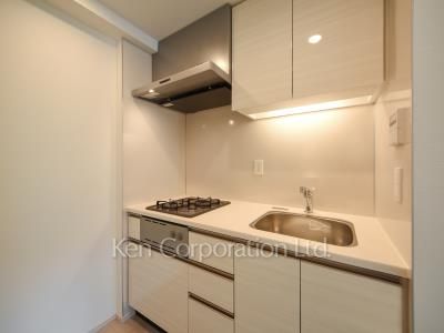 Kitchen ※Photo of the same layout on 3 floor. Decoration and fixture may differ.