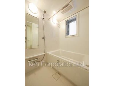 Bath ※Photo of the same layout on 3 floor. Decoration and fixture may differ.