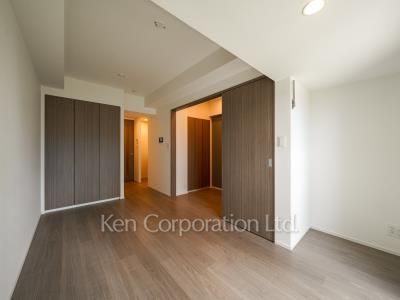 Living-Dining ※Photo of the same layout on 12 floor. Decoration and fixture may differ.