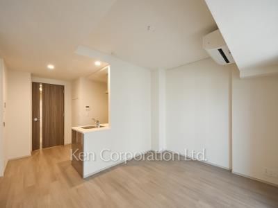 Living-Dining ※Photo of the same layout on 6 floor. Decoration and fixture may differ.