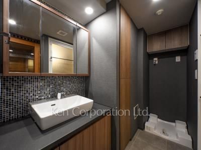 Powder Room