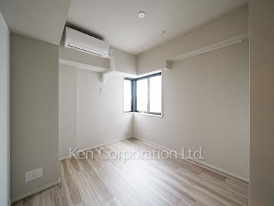 Bedroom ※Photo of the same layout on 14 floor. Decoration and fixture may differ.