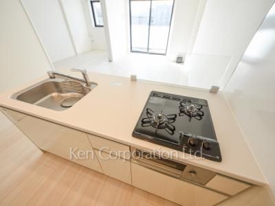Kitchen ※Photo of the same layout on 5 floor. Decoration and fixture may differ.