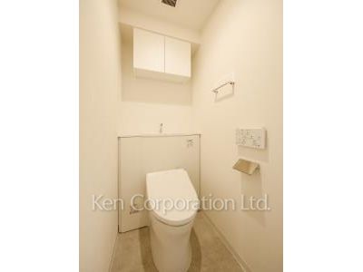Lavatory ※Photo of the same layout on 5 floor. Decoration and fixture may differ.
