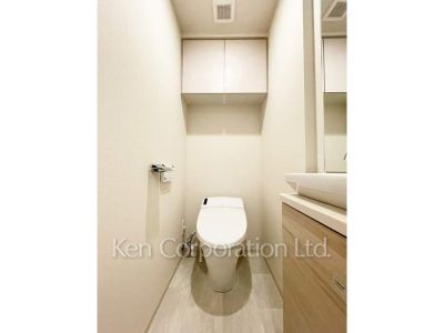 Lavatory