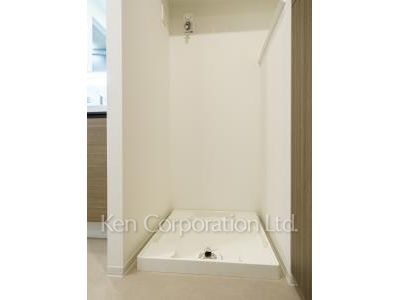 Washing Machine Space ※Photo of the same layout on 12 floor. Decoration and fixture may differ.