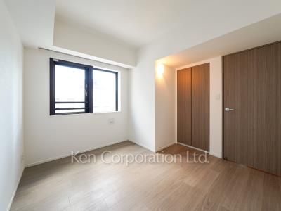 Bedroom ※Photo of the same layout on 12 floor. Decoration and fixture may differ.