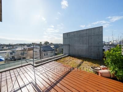 Roof Balcony