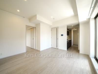 Living-Dining ※Photo of the same layout on 11 floor. Decoration and fixture may differ.