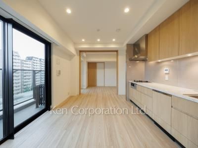 Living-Dining ※Photo of the same layout on 6 floor. Decoration and fixture may differ.